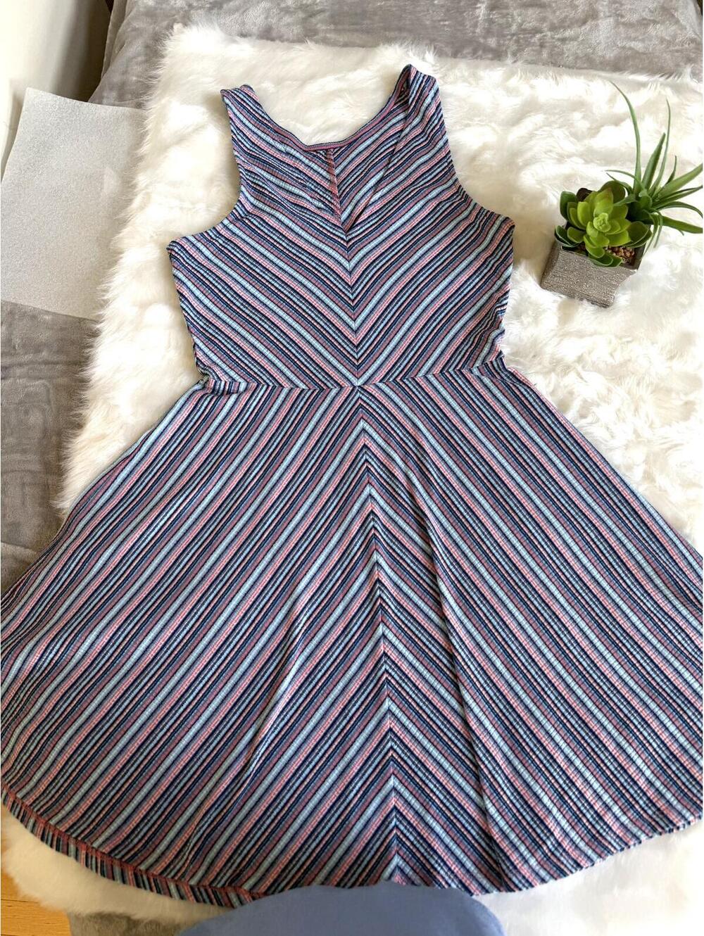 Prince & Fox Striped Sleeveless Fit and Flare Dress Small